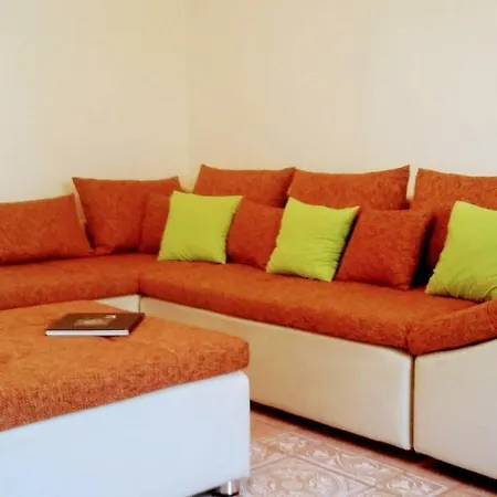 Zozi Csaladi Apartman *