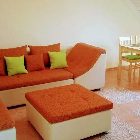 Zozi Csaladi Apartman 아파트 에게르