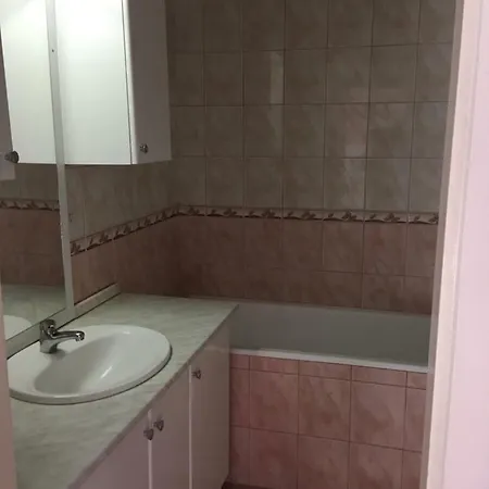 Zozi Csaladi Apartman 아파트 *